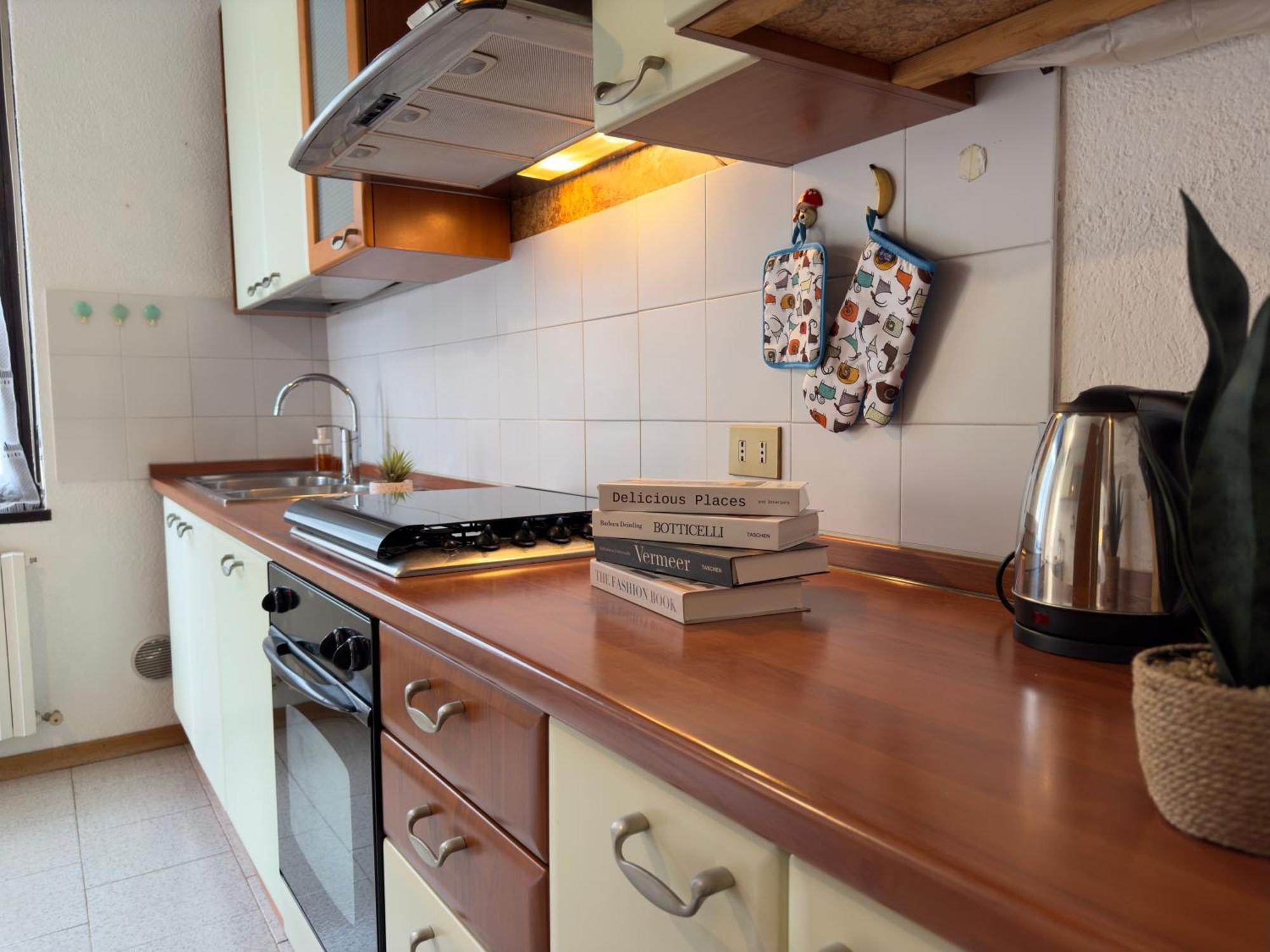 Apartment Tavernola Como